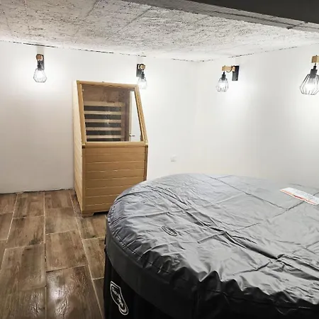 Lägenhet Cosy 50 M2 Renove Avec Jardin Commun *