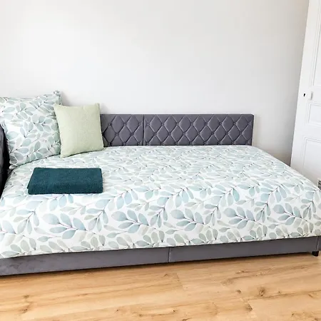 Cosy 50 M2 Renove Avec Jardin Commun *
