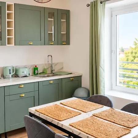 Cosy 50 M2 Renove Avec Jardin Commun Apartment Outreau